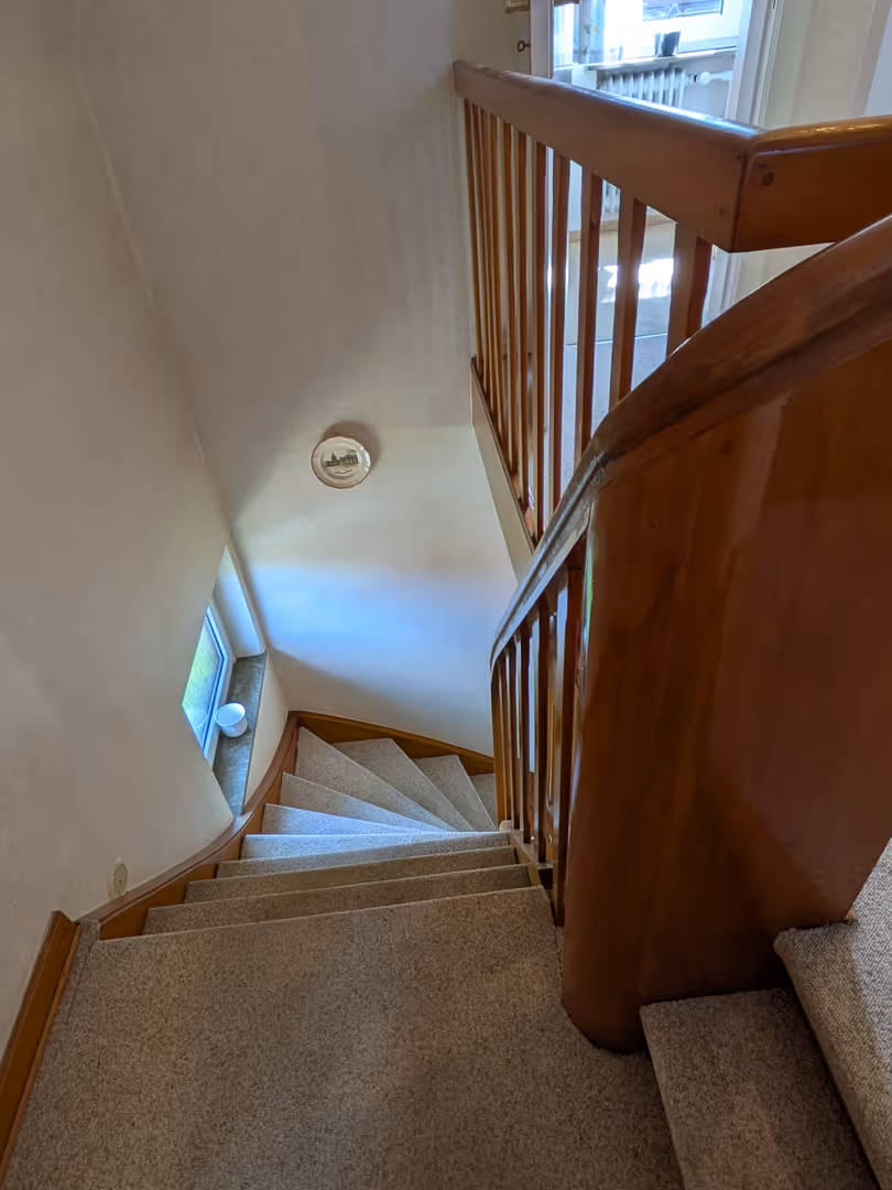 Flur mit Treppe